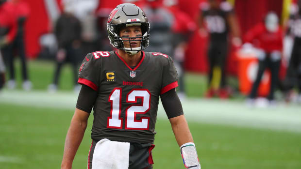 Tom Brady Solo © Kim Klement  2021 Jan 3